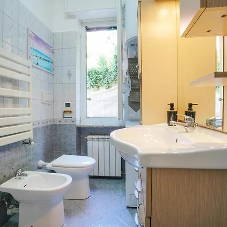 1 Bedroom Beautiful In Genova * Bolzaneto